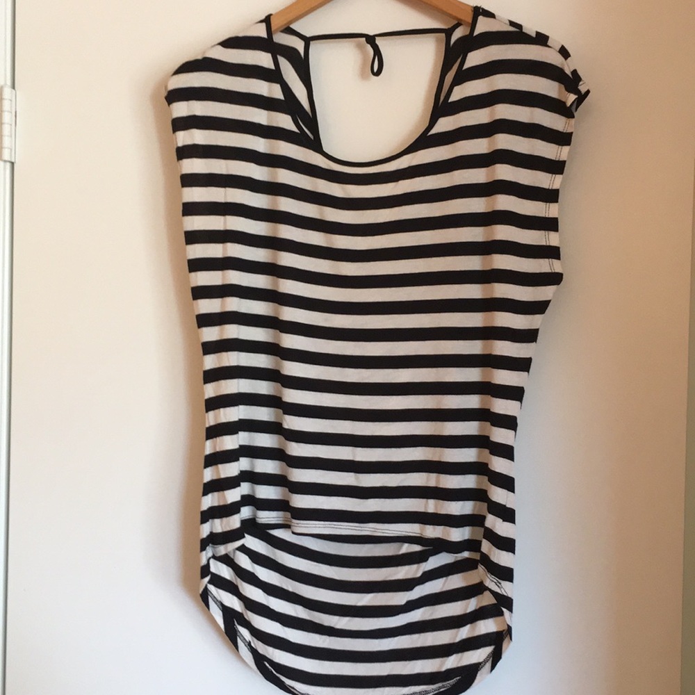 Current Affair Striped Black & White High Low Top